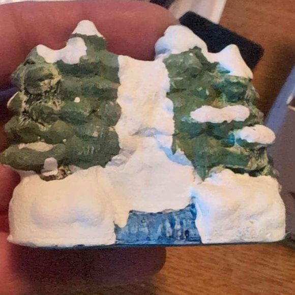 The American Rustic Series Country Christmas Cottages - Covered Bridge - Picture 7 of 8